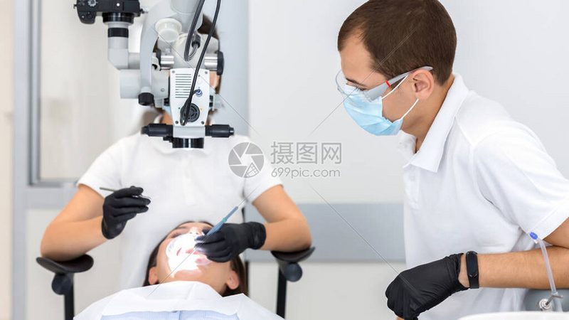 牙齿美白对牙齿有伤害吗对比冷光激光